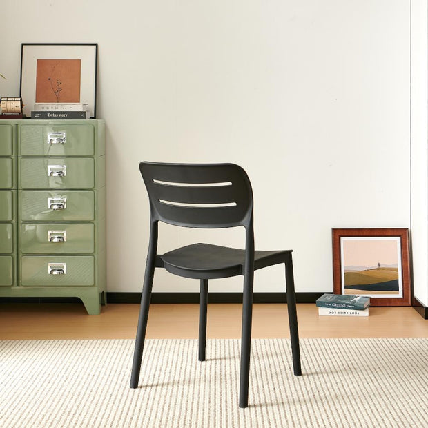 Silla Harriman, Negro, Con medio espaldar y diseño minimalista